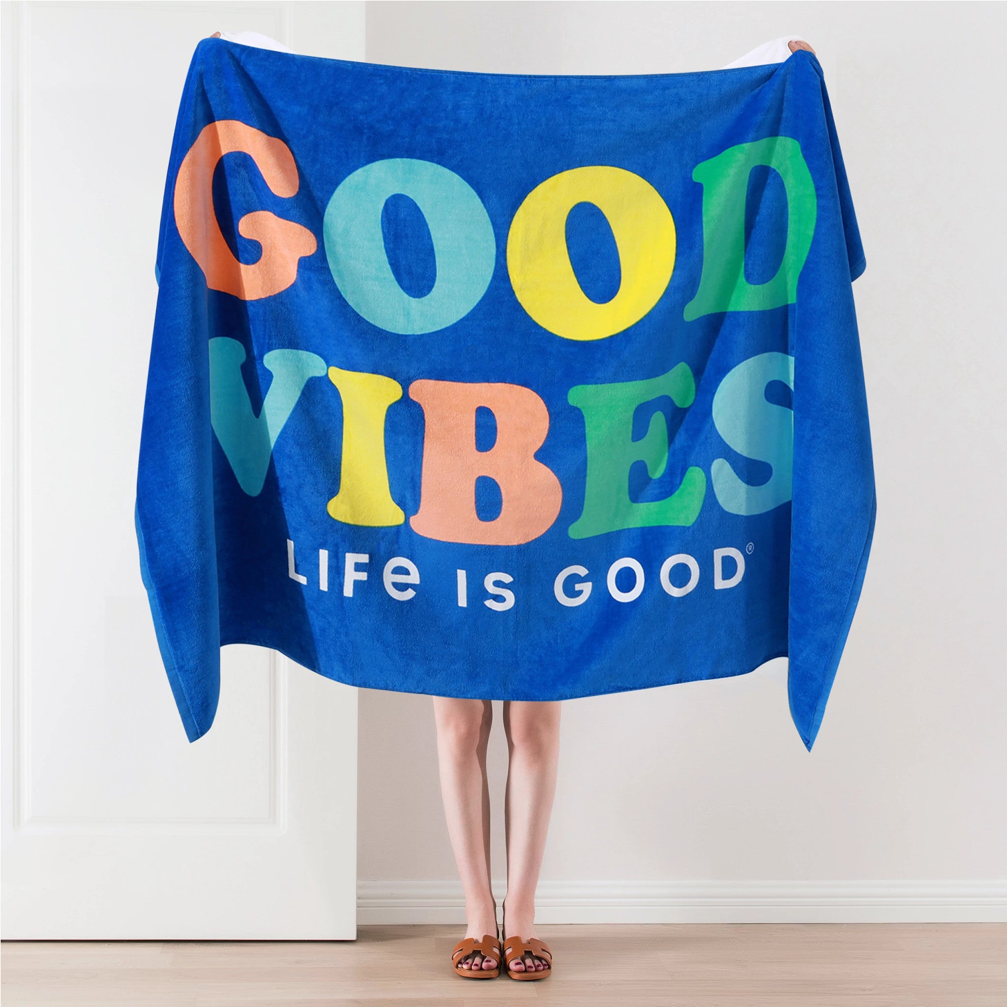 Product image for "Berkshire Good Vibes Beach Towel" ||17289OSS7G_2